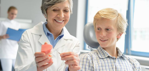 微型种植体支抗用于青少年口腔正畸的疗效